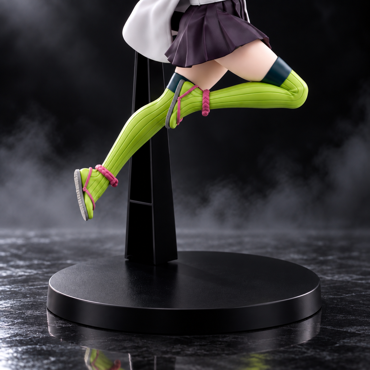 Mitsuri Kanroji lime-green stockings and display base close-up