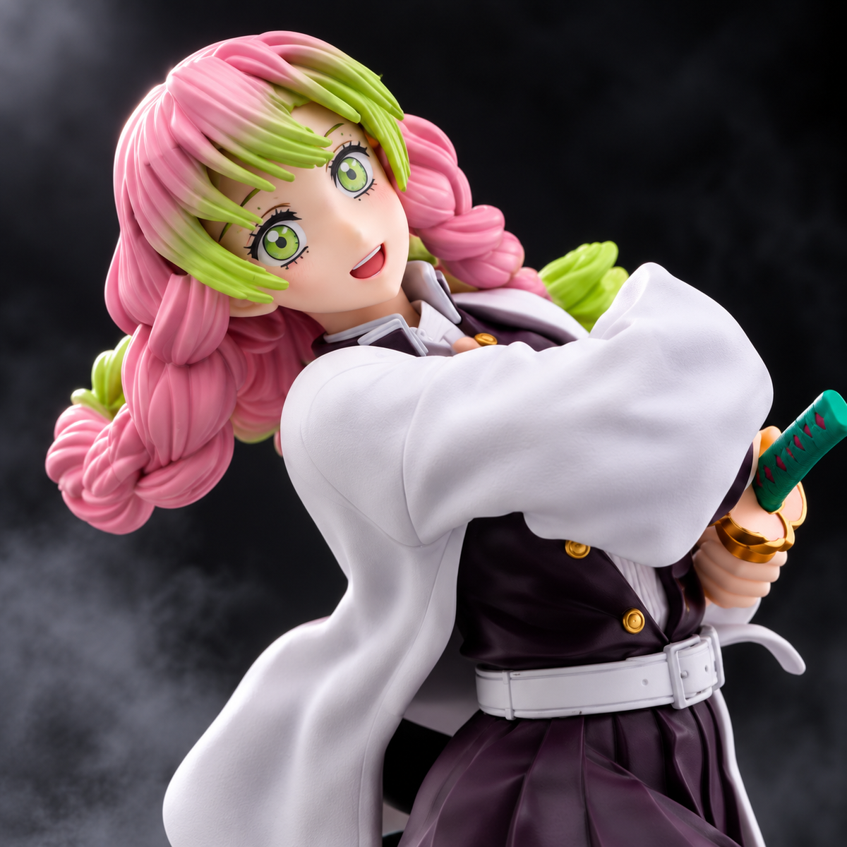 Mitsuri Kanroji figure face and pink-green hair detail