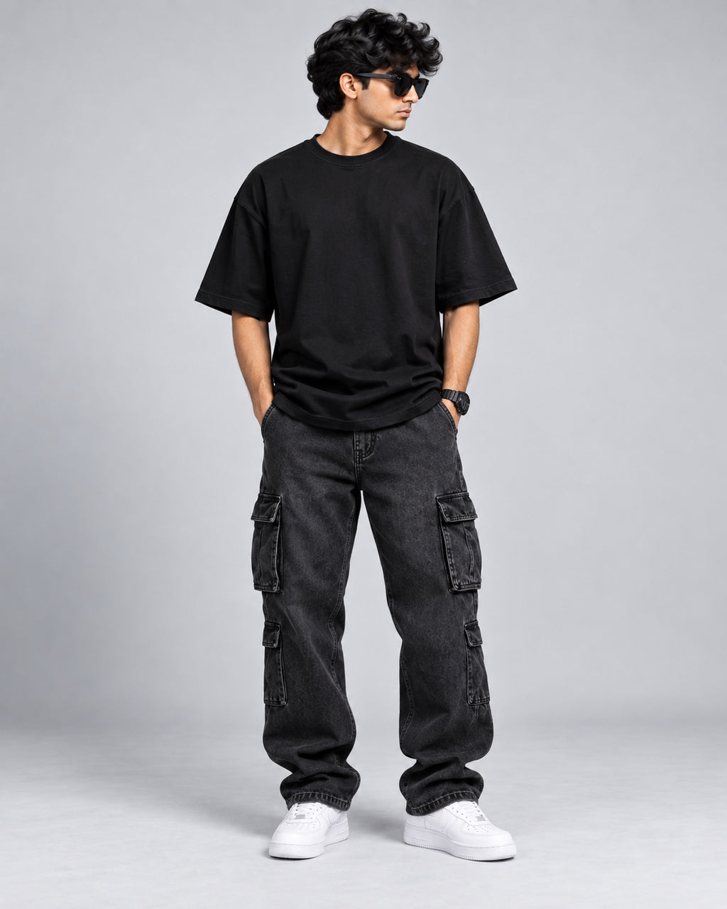 Trendy Fuze black oversized T-shirt - front model view
